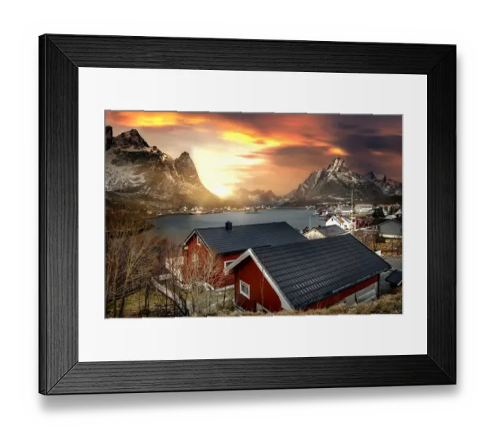 Framed Print : Winter in Olenilsoya in Reine, Lofoten Islands, Norway