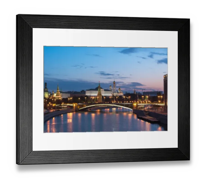 Framed Print : Moscow Kremlin and Moscow river at night Framed Print : Moscow Kremlin and Moscow river at night