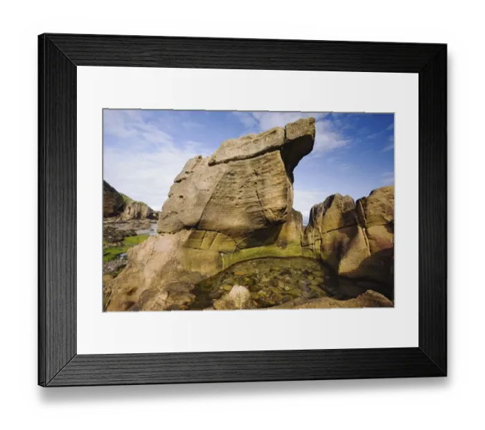 Framed Print : Cove Bay, near Elgin Scotland Framed Print : Cove Bay, near Elgin Scotland