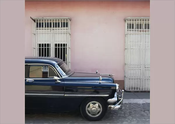 automobile, car, cuba, day, nobody, old-fashioned, outdoor, parked, retro, road, street