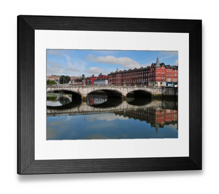 Framed Print : Great bridge on Lee river (Cork) Framed Print : Great bridge on Lee river (Cork)