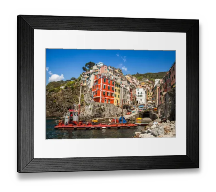 Framed Print : Riomaggiore, Cinque Terres easternmost village Framed Print : Riomaggiore, Cinque Terres easternmost village