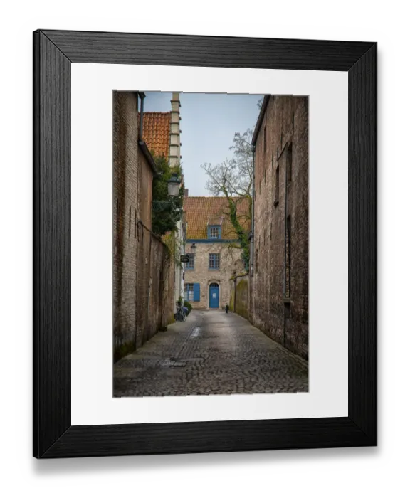 Framed Print : Narrow Street of Bruges Framed Print : Narrow Street of Bruges
