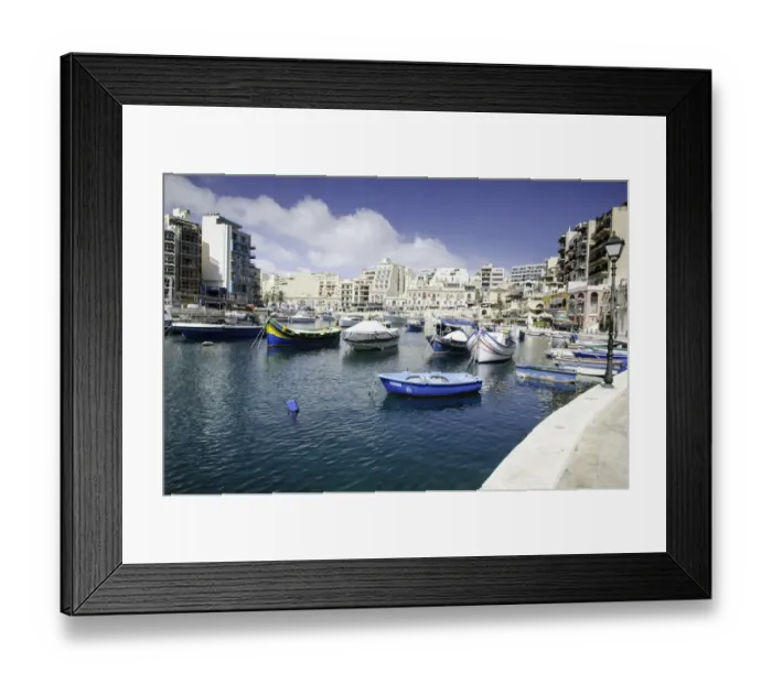 Framed Print : Spinola Bay in St. Julian s Framed Print : Spinola Bay in St. Julian s