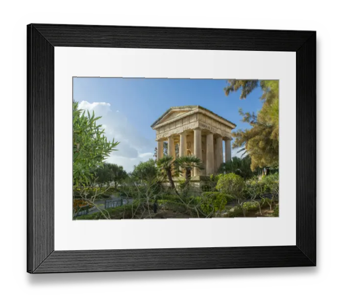 Framed Print : Lower Barrakka Gardens