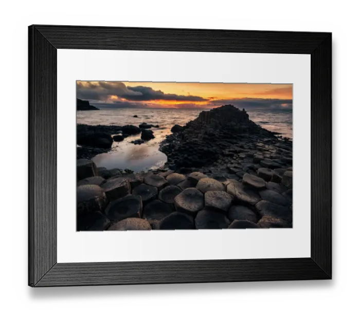 Framed Print : The Giants Causeway, Bushmills, County Antrim, Northern Ireland Framed Print : The Giants Causeway, Bushmills, County Antrim, Northern Ireland