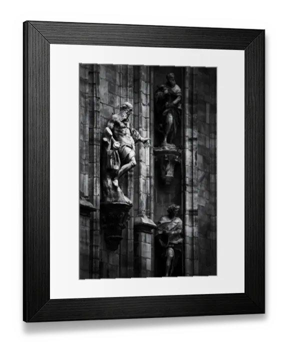 Framed Print : Milan Cathedral at Duomo di Milano, Milan, Italy Framed Print : Milan Cathedral at Duomo di Milano, Milan, Italy