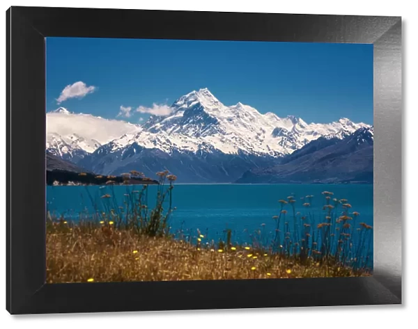 Mt Cook National park with lake Pukaki in the foreground
