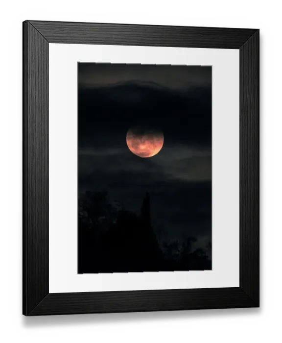 Framed Print : Super blood Blue moon Jan 31, 2018 Framed Print : Super blood Blue moon Jan 31, 2018