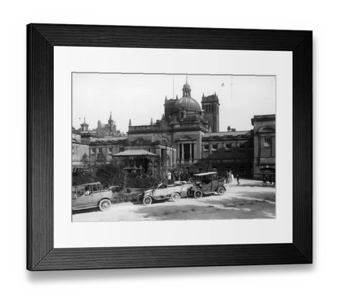 Framed Print : Harrogate Royal Baths Framed Print : Harrogate Royal Baths