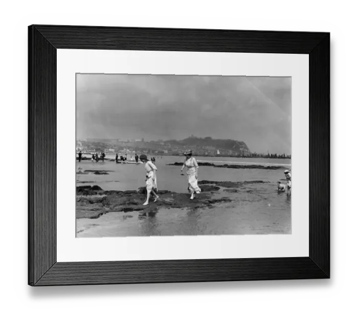 Framed Print : Scarborough Beach Framed Print : Scarborough Beach