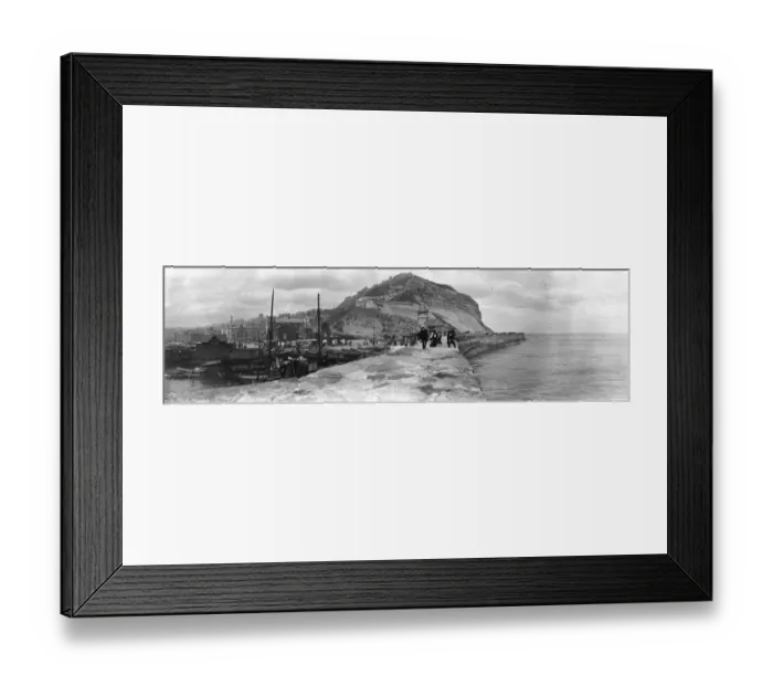 Framed Print : Scarborough Seafront Framed Print : Scarborough Seafront