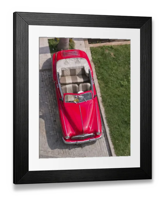 Framed Print : Classic 50s American car in Havana Cuba Framed Print : Classic 50s American car in Havana Cuba