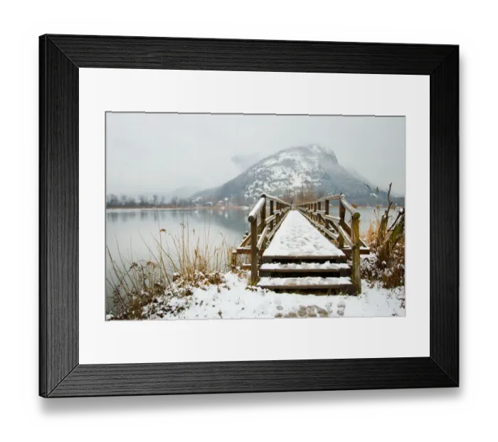 Framed Print : Frozen lake in winter Framed Print : Frozen lake in winter