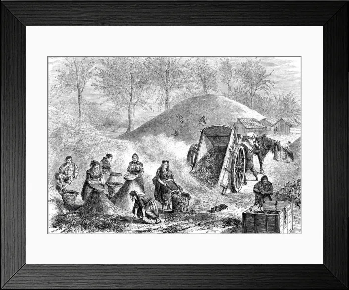 Framed Print : A Recycling Court in London Framed Print : A Recycling Court in London