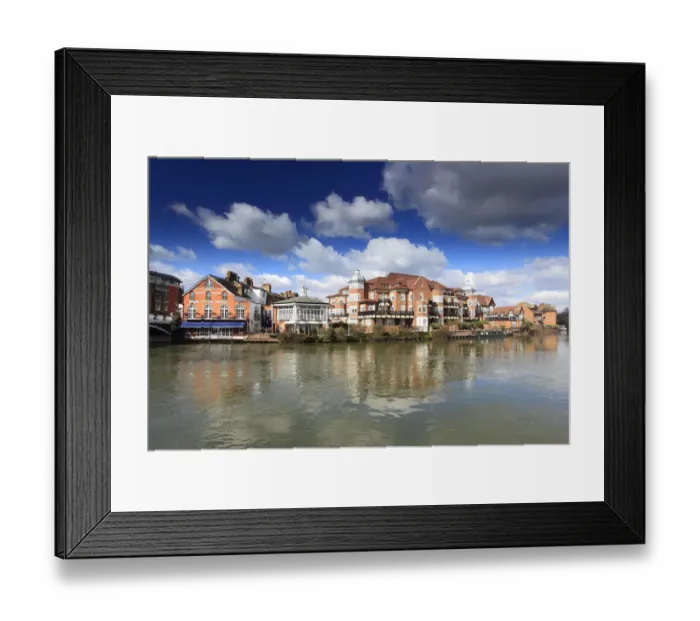 Framed Print : River Thames, Windsor town