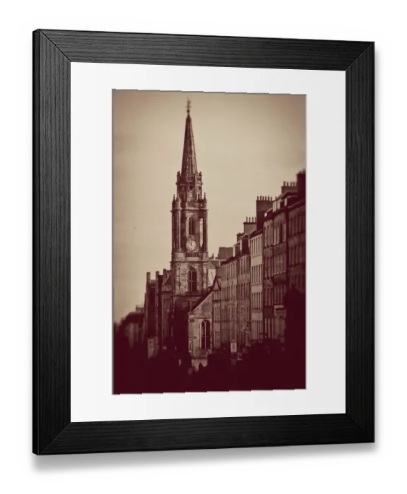 Framed Print : Sepia Royal Mile Edinburgh Framed Print : Sepia Royal Mile Edinburgh