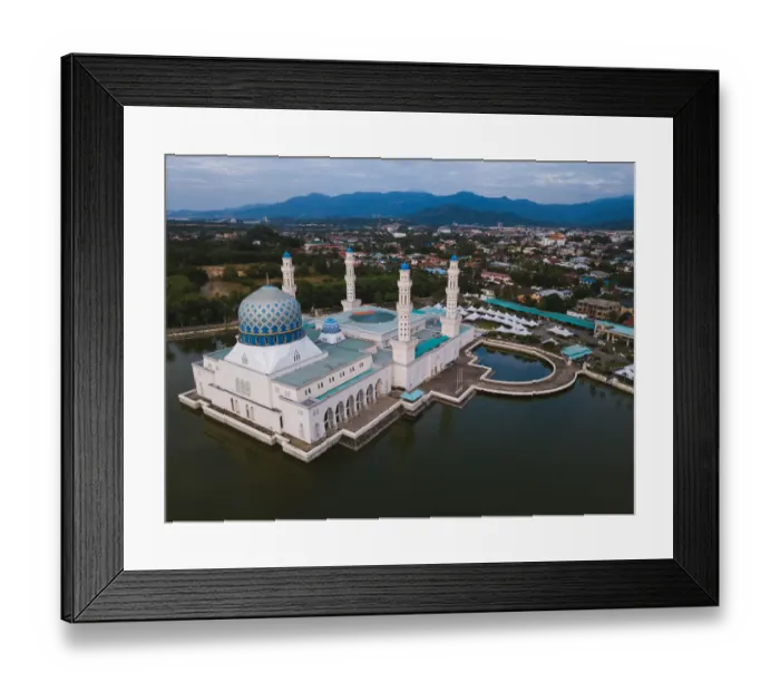 Framed Print : The City Mosque in Kota Kinabalu, Sabah Framed Print : The City Mosque in Kota Kinabalu, Sabah