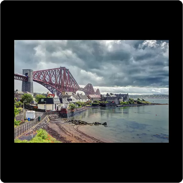 Houses of North Queensferry and the Forth bridge