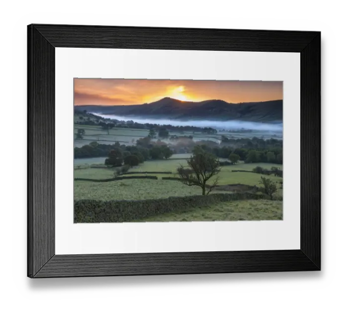 Framed Print : The start of the Pennine way in Edale Valley. English Peak District. UK Framed Print : The start of the Pennine way in Edale Valley. English Peak District. UK