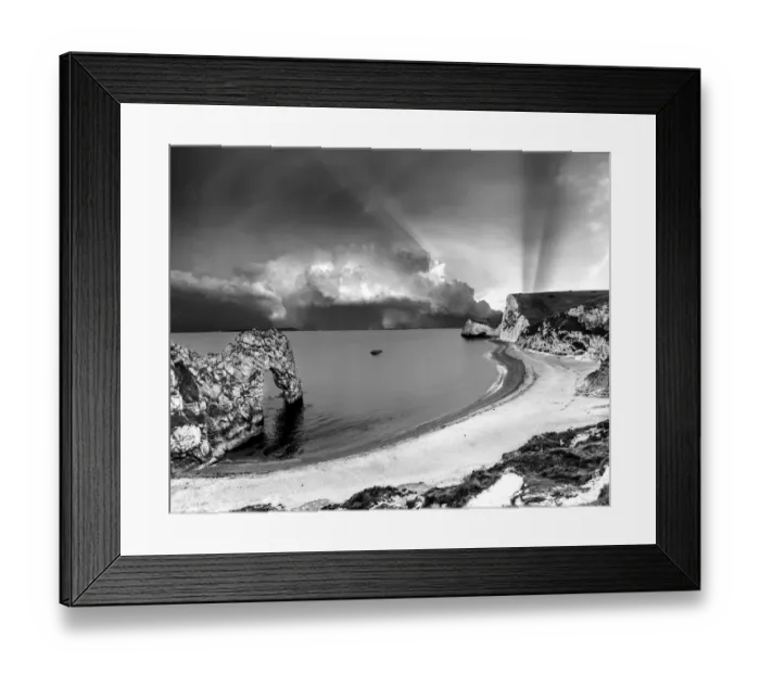 Framed Print : Durdle door storm appoaching, Dorset, England Framed Print : Durdle door storm appoaching, Dorset, England