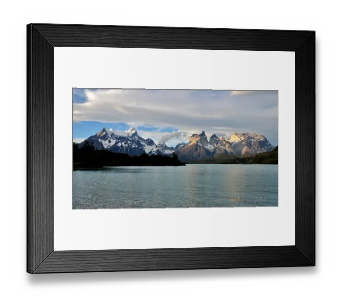 Framed Print : The W Trail Across Lago Pehoe Framed Print : The W Trail Across Lago Pehoe