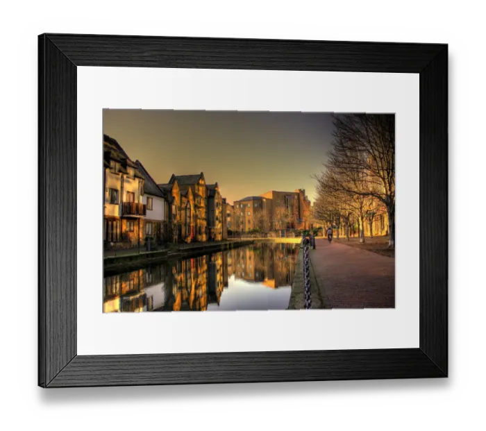 Framed Print : Wapping Cannal Framed Print : Wapping Cannal