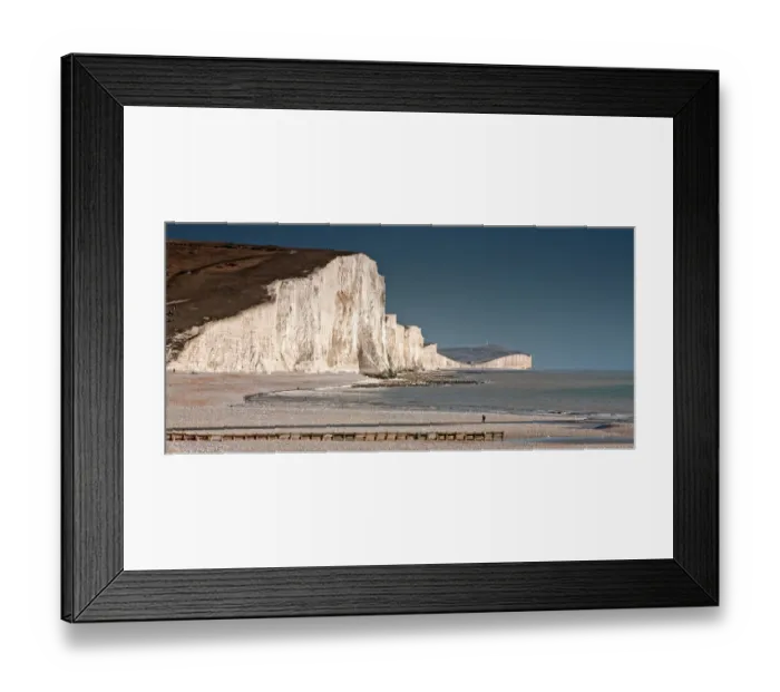 Framed Print : Seven Sisters Cliifs seen across Cuckmere Haven beach Framed Print : Seven Sisters Cliifs seen across Cuckmere Haven beach