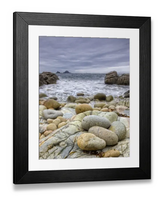 Framed Print : Granite Boulders, Porthnanven Framed Print : Granite Boulders, Porthnanven