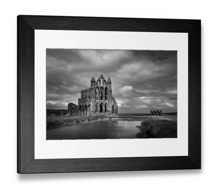 Framed Print : Ruins of Whitby Abbey, North Yorkshire, England Framed Print : Ruins of Whitby Abbey, North Yorkshire, England