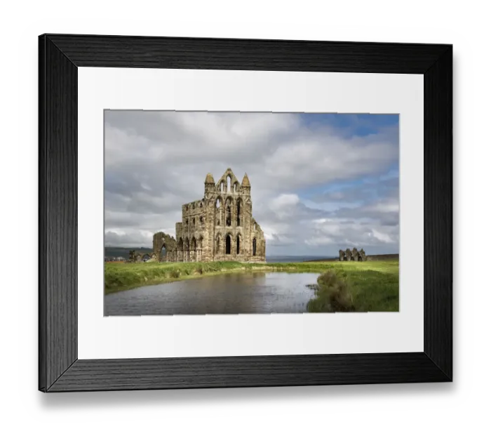 Framed Print : Ruins of Whitby Abbey, North Yorkshire, England Framed Print : Ruins of Whitby Abbey, North Yorkshire, England