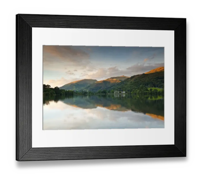 Framed Print : Simon Gakhar Photography Framed Print : Simon Gakhar Photography