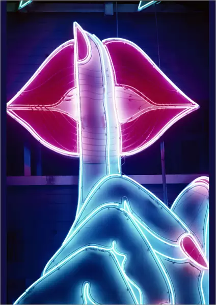 Finger on Lips, Neon Light