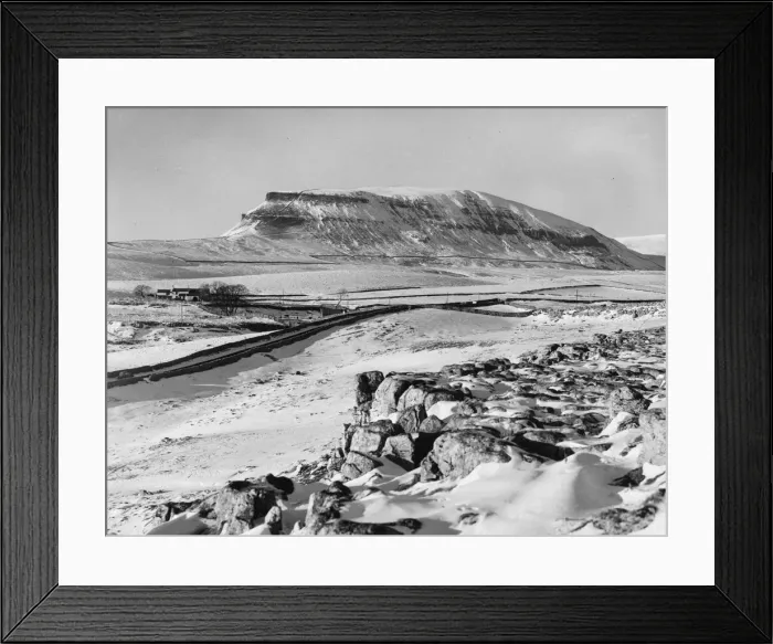 Framed Print : Penyghent In Snow Framed Print : Penyghent In Snow