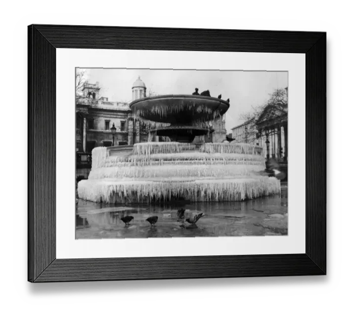 Framed Print : Ice Cake. 14th January 1963: The fountains in Trafalgar Square have frozen Framed Print : Ice Cake. 14th January 1963: The fountains in Trafalgar Square have frozen