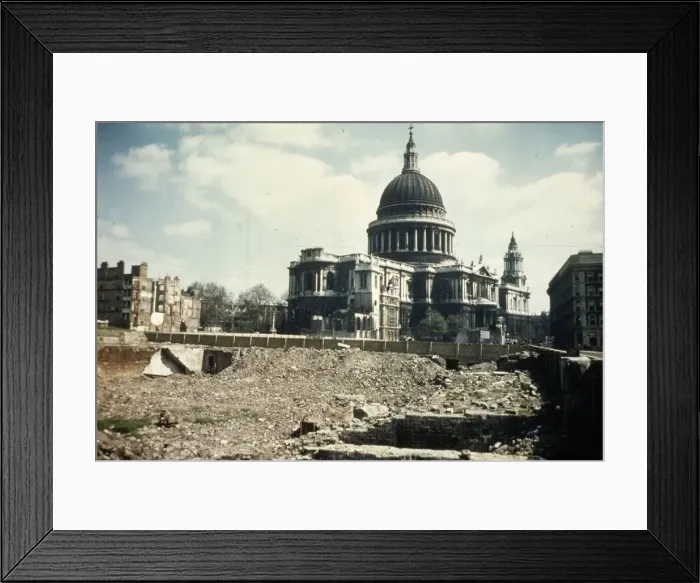 Framed Print : St. Pauls Cathedral