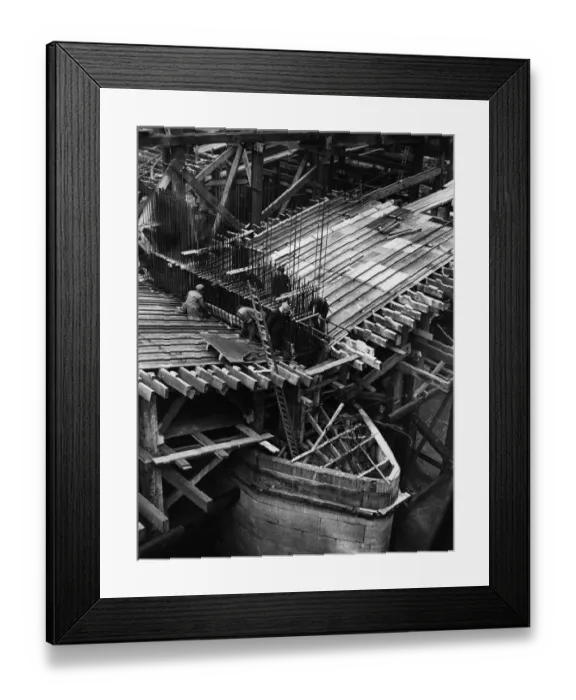Framed Print : Buttress. A buttress of Waterloo Bridge under construction