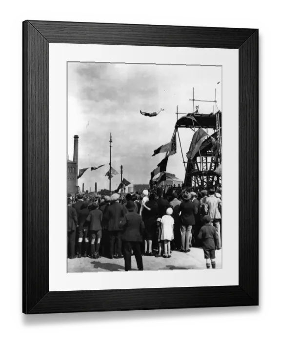 Framed Print : Top Board Diving Framed Print : Top Board Diving