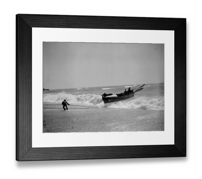 Framed Print : Lifeboat Landing Framed Print : Lifeboat Landing