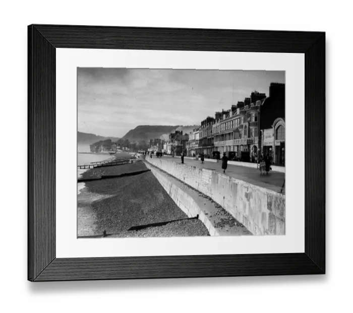 Framed Print : Sea Front. circa 1925: Sea front at Sidmouth Devon. (Photo by Fox Photos / Getty Images) Framed Print : Sea Front. circa 1925: Sea front at Sidmouth Devon. (Photo by Fox Photos / Getty Images)