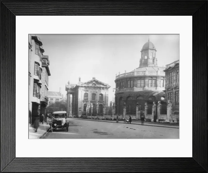 Framed Print : Oxford Centre Framed Print : Oxford Centre