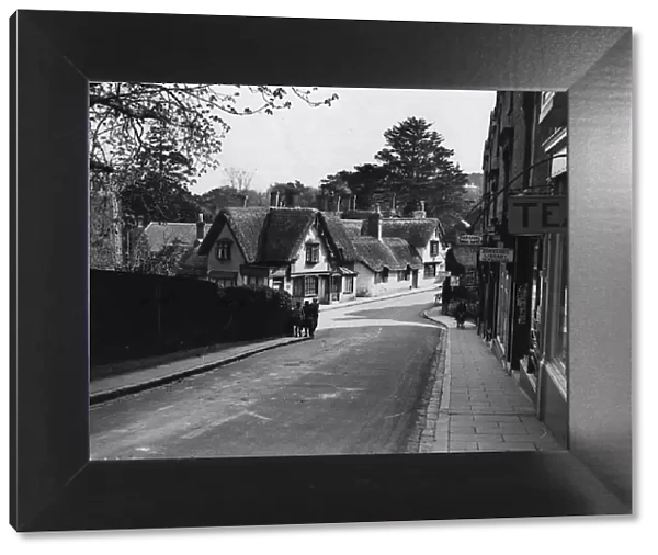 Shanklin. circa 1930: An almost empty street in Shanklin, Isle of Wight