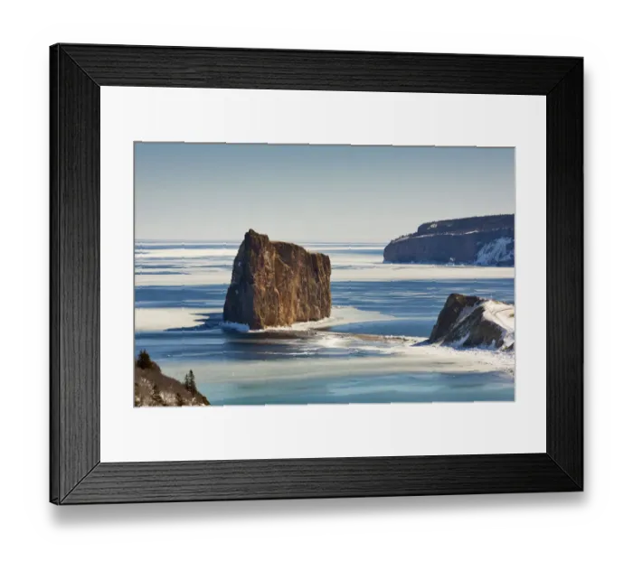 Framed Print : Perce rock, cape Mont-Joli and Bonaventure Island in winterture et le golfe du Saint-Laurent Framed Print : Perce rock, cape Mont-Joli and Bonaventure Island in winterture et le golfe du Saint-Laurent