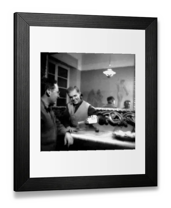 Framed Print : 522, adults, alcohol, antique, bar, beverage, black & white, caucasian, drink, half-length Framed Print : 522, adults, alcohol, antique, bar, beverage, black & white, caucasian, drink, half-length