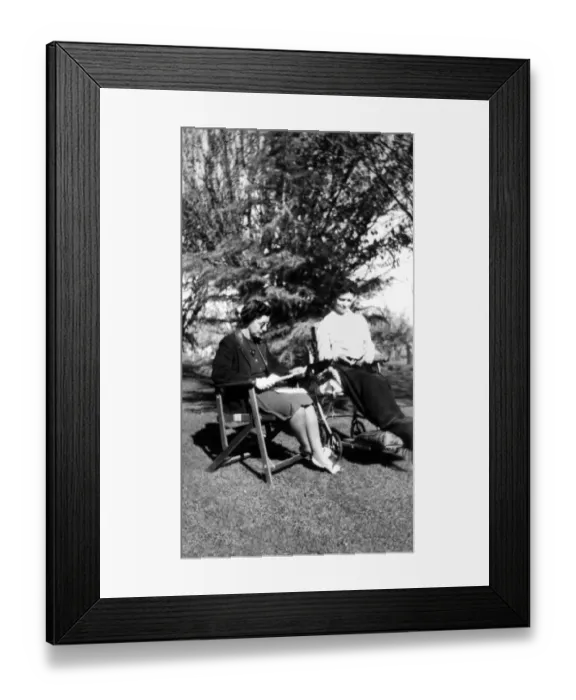 Framed Print : 25-30 years, 35-40 years, adults, archival, black & white, caucasian, chair, day Framed Print : 25-30 years, 35-40 years, adults, archival, black & white, caucasian, chair, day