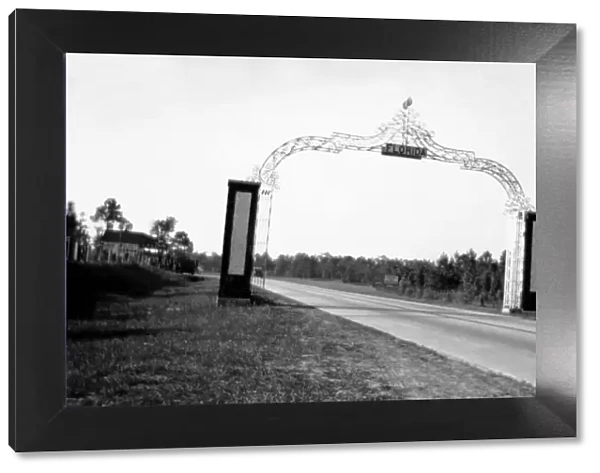 arch, architecture, black & white, florida, united states, usa, north america, gate