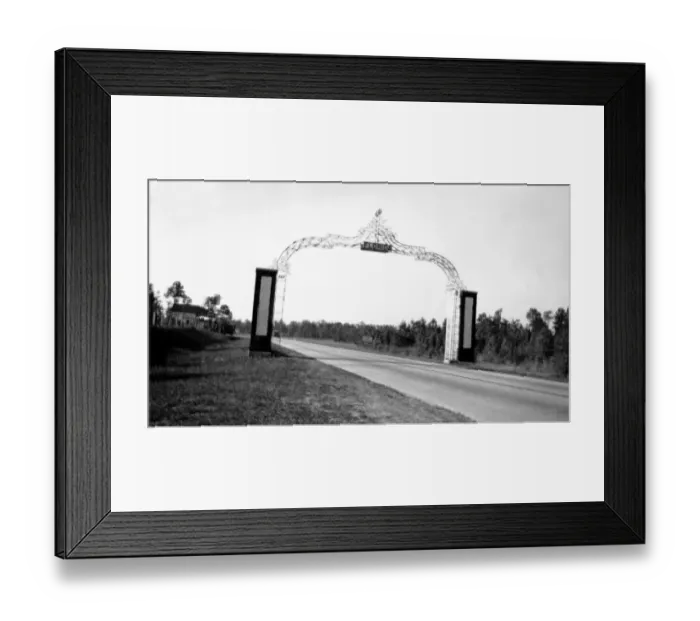 Framed Print : arch, architecture, black & white, florida, united states, usa, north america, gate Framed Print : arch, architecture, black & white, florida, united states, usa, north america, gate