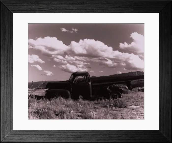 Framed Print : Abandoned Truck