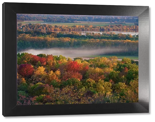 Scenic view of autumn forest by Mississippi River, Pere Marquette State Park, Wisconsin, USA