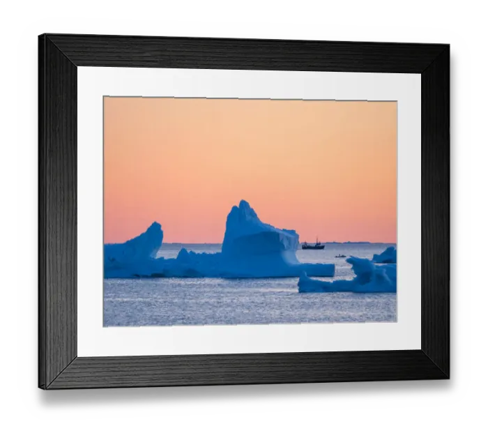 Framed Print : Icebergs at Disko Bay, Oqaatsut (Rodebay), Greenland, Denmark Framed Print : Icebergs at Disko Bay, Oqaatsut (Rodebay), Greenland, Denmark